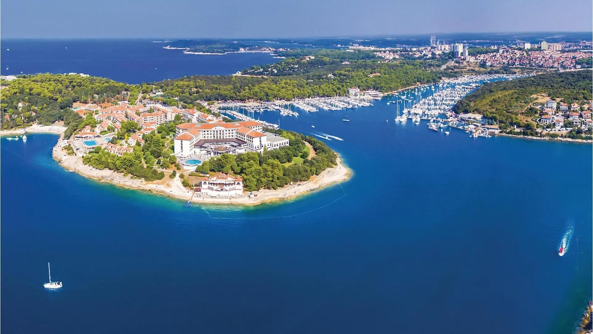 Lovely Apartment In Pula With Wifi